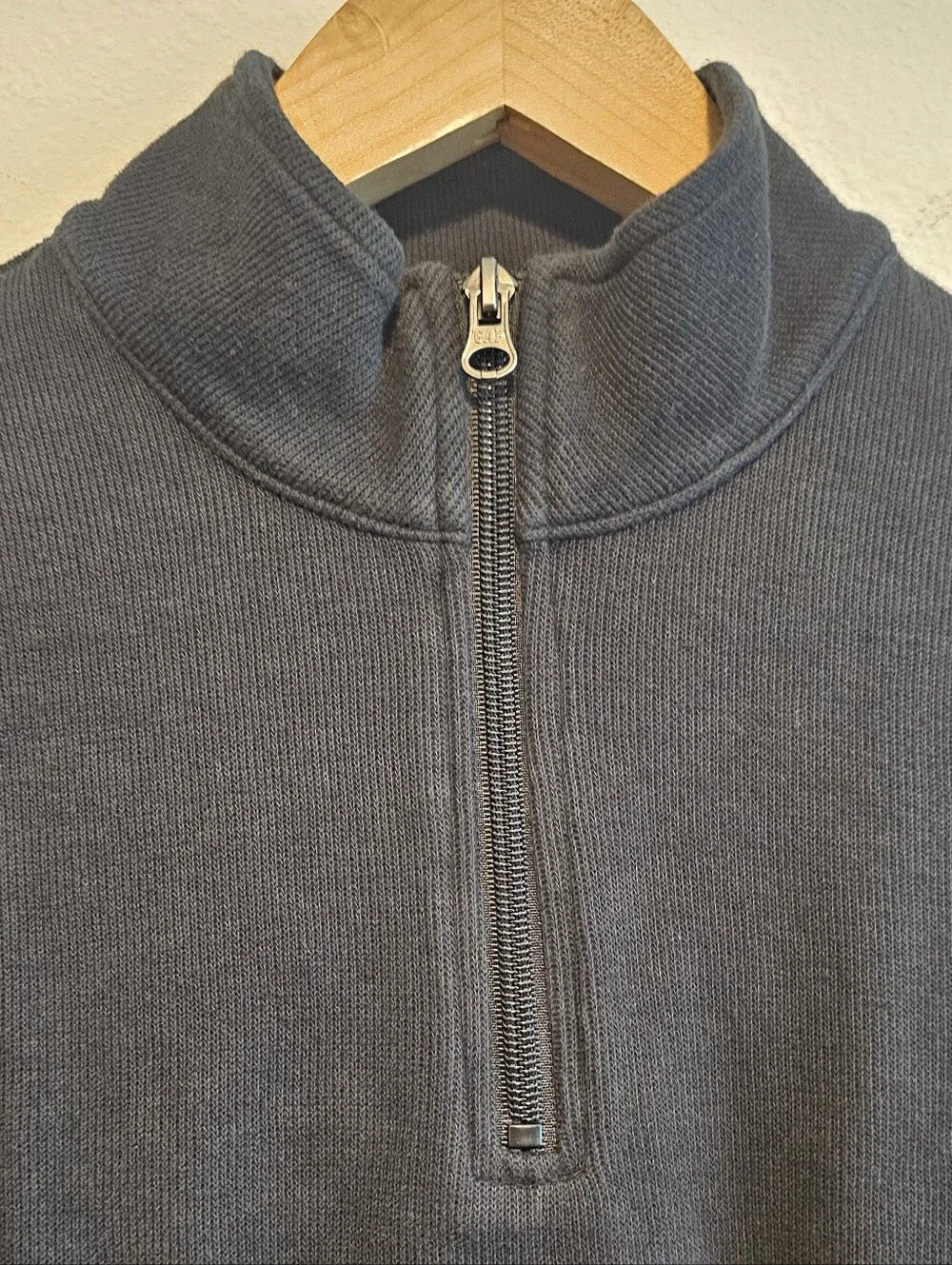 Gap Kids 1/4 zip Long Sleeve Black sweater, Size Large